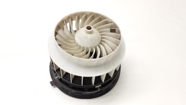 AC BLOWER MOTOR 099 906 21 03 COMPATIBLE WITH MERCEDES W205 C-CLASS W213 E-CLAS